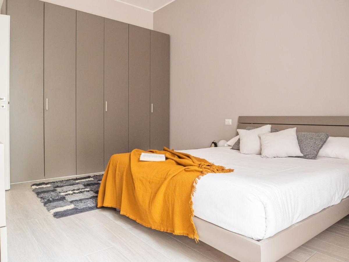 The Best Rent - Apartment With Balcony In Milan Downtown Bagian luar foto